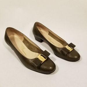 Salvatore Ferragamo Vara pumps